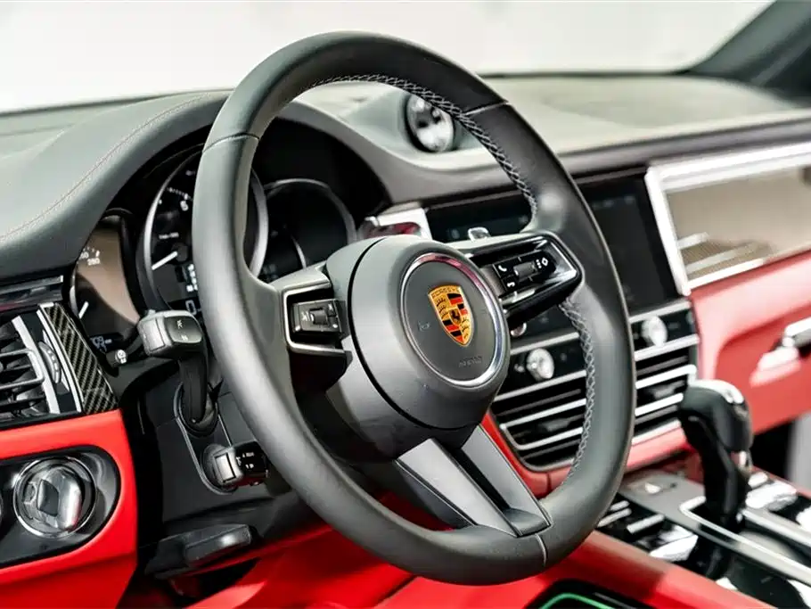 Porsche Macan 2022 — фото 10