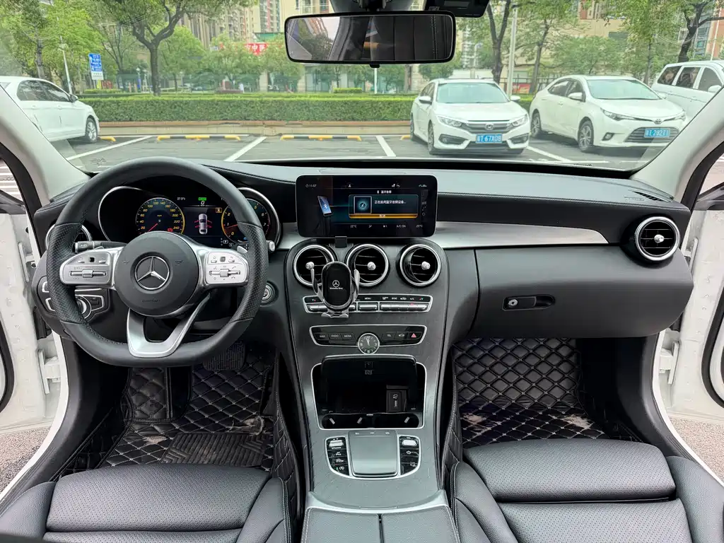 Mercedes-Benz C-Class 2021 — фото 17