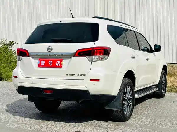 Nissan Terra 2020