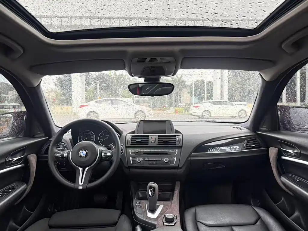 BMW 1 Series 2012 — фото 9