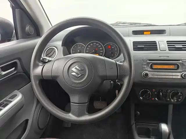 Suzuki Swift 2018 — фото 11