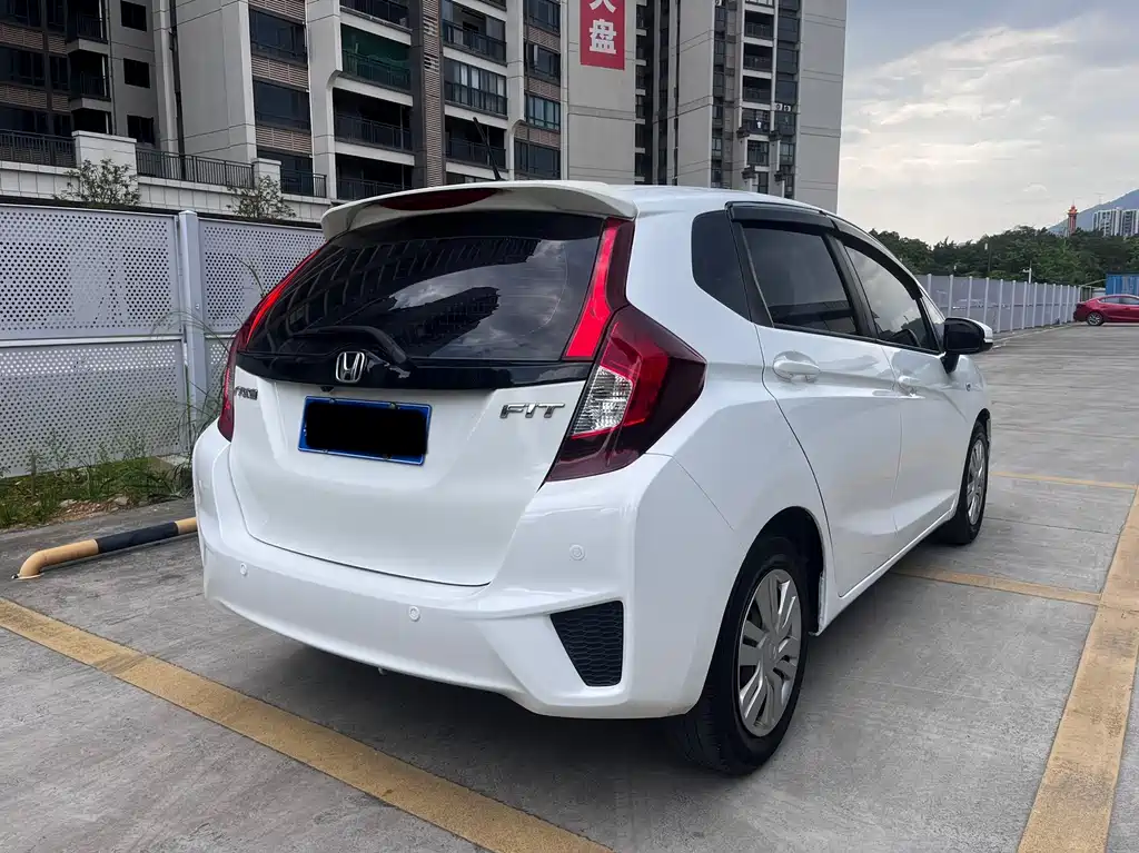 Honda Fit 2017 — фото 9