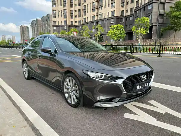 Mazda 3 Axela 2020