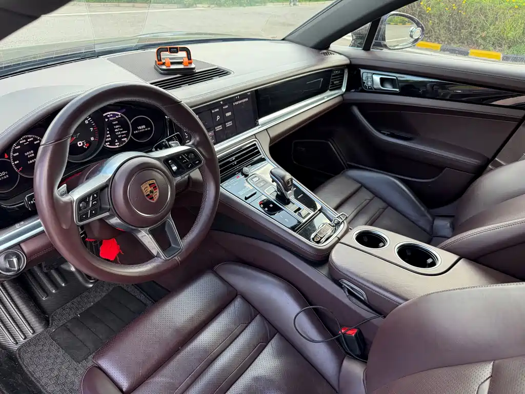 Porsche Panamera 2019 — фото 4