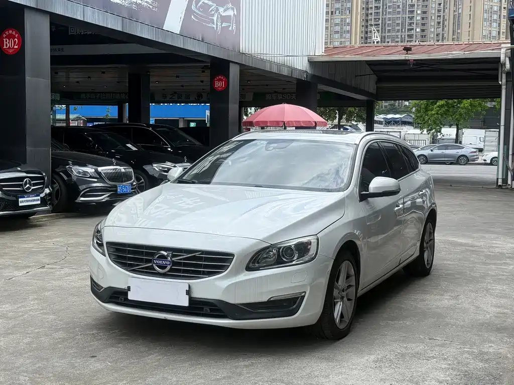 Volvo V60 2016