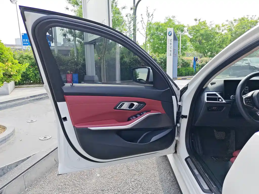 BMW i3 2024 — фото 10