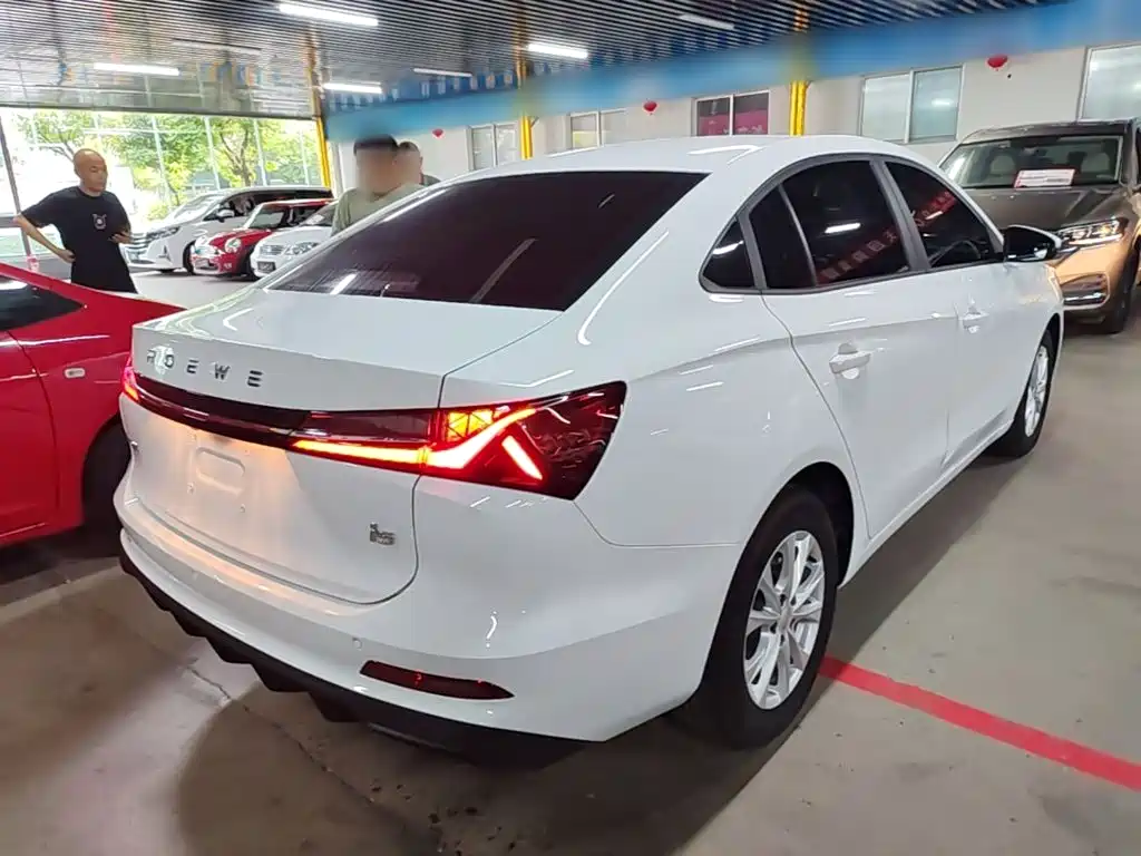 Roewe i5 2025