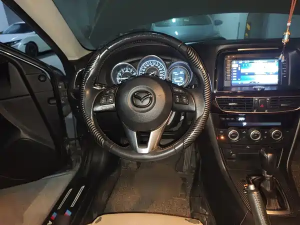Mazda Atenza 2015