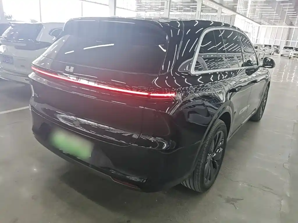Li Auto Li L6 2025