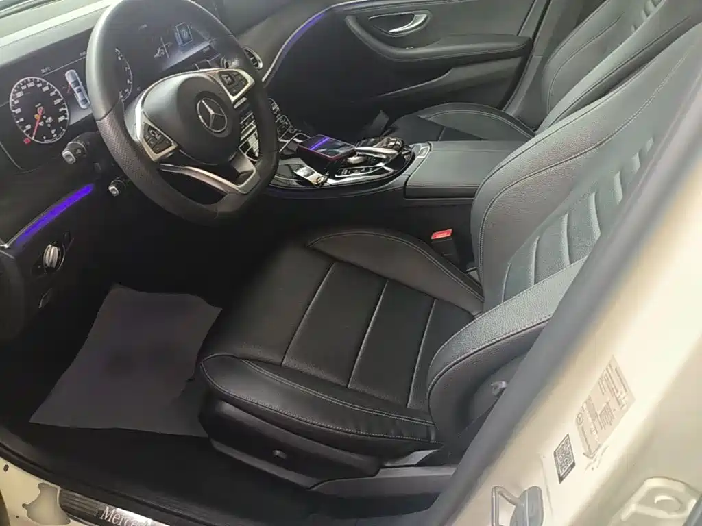 Mercedes-Benz E-Class 2017 — фото 15