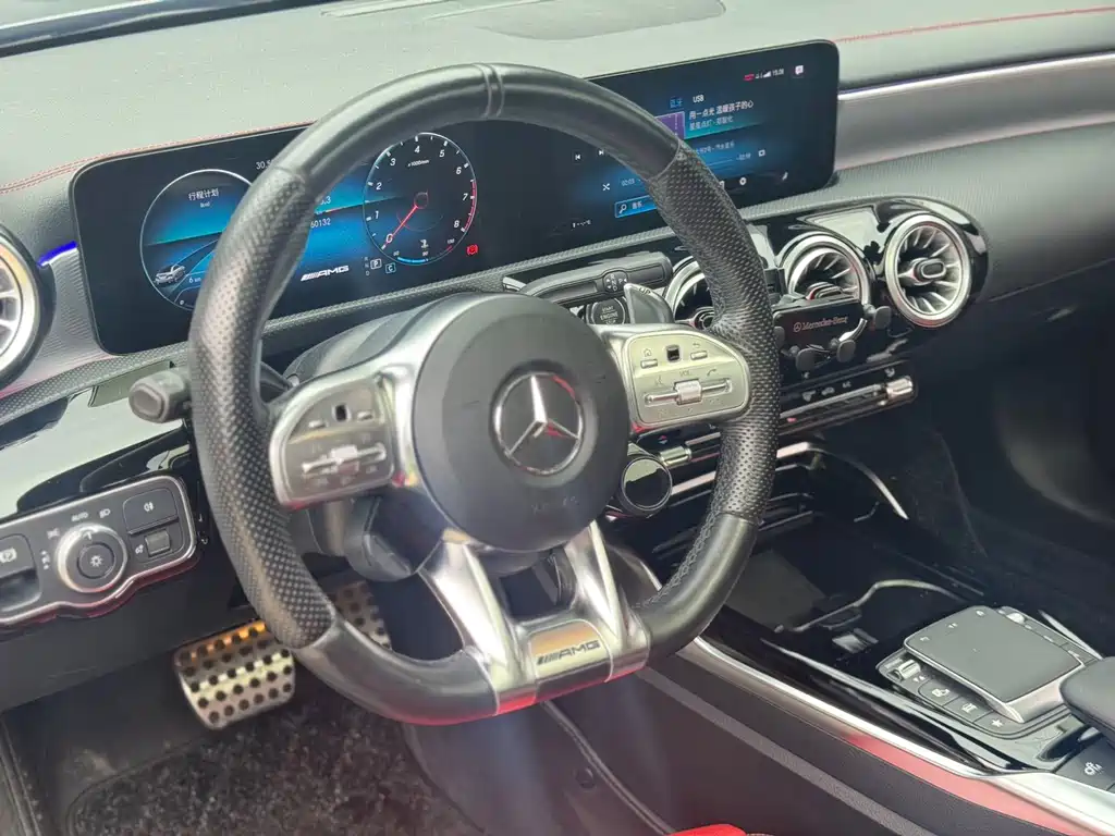 Mercedes-Benz A-Class AMG 2023 — фото 15
