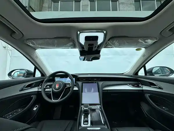 Hongqi H5 2026