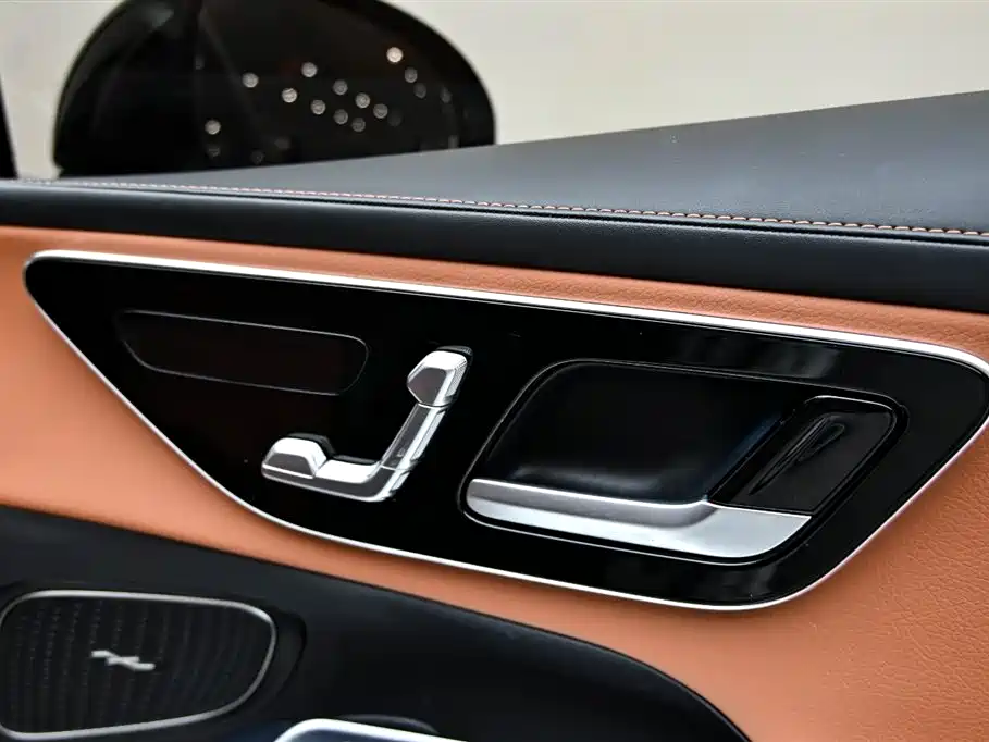 Mercedes-Benz GLC 2023 — фото 29