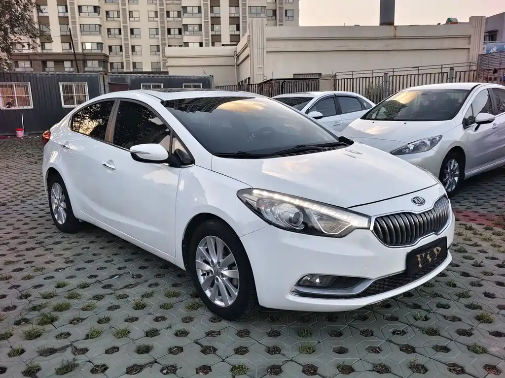 Kia K3 2013