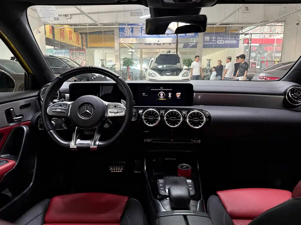 Mercedes-Benz A-Class AMG 2022 — фото 11