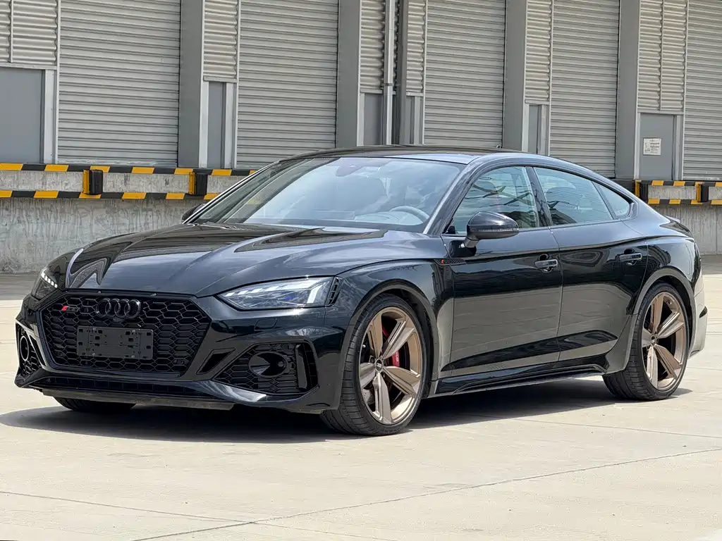 Audi RS 5 2022 — фото 1