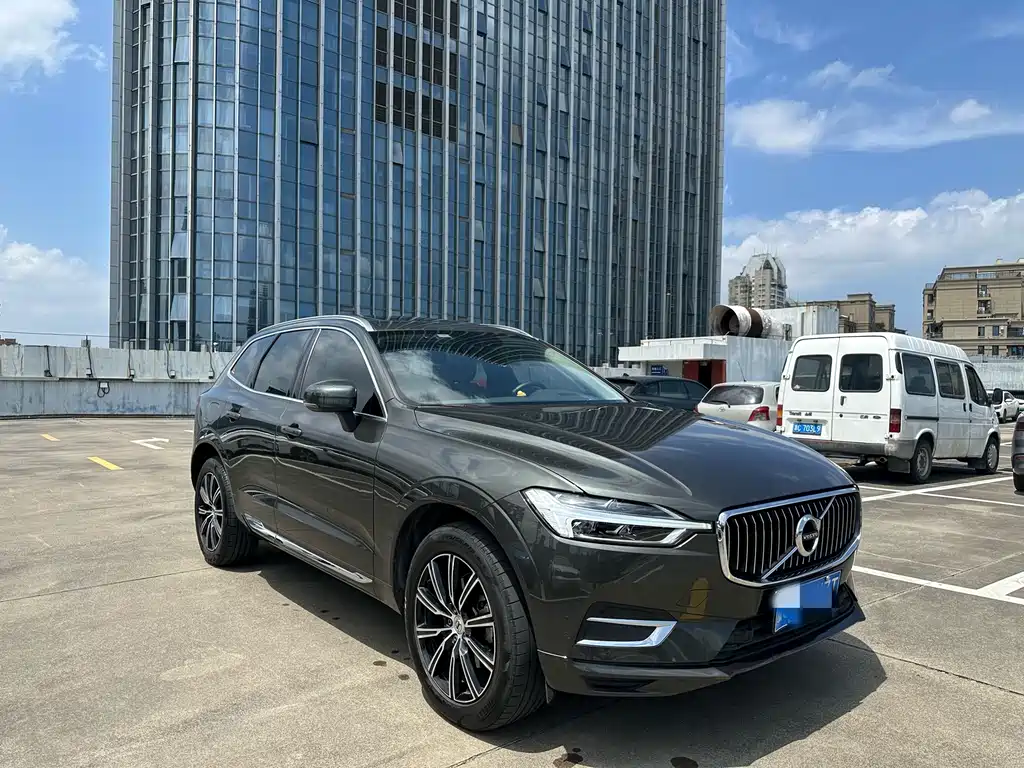 Volvo XC60 2020 — фото 3
