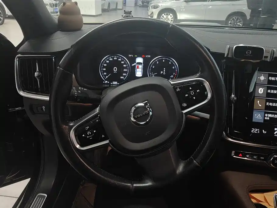 Volvo S90 2021 — фото 15