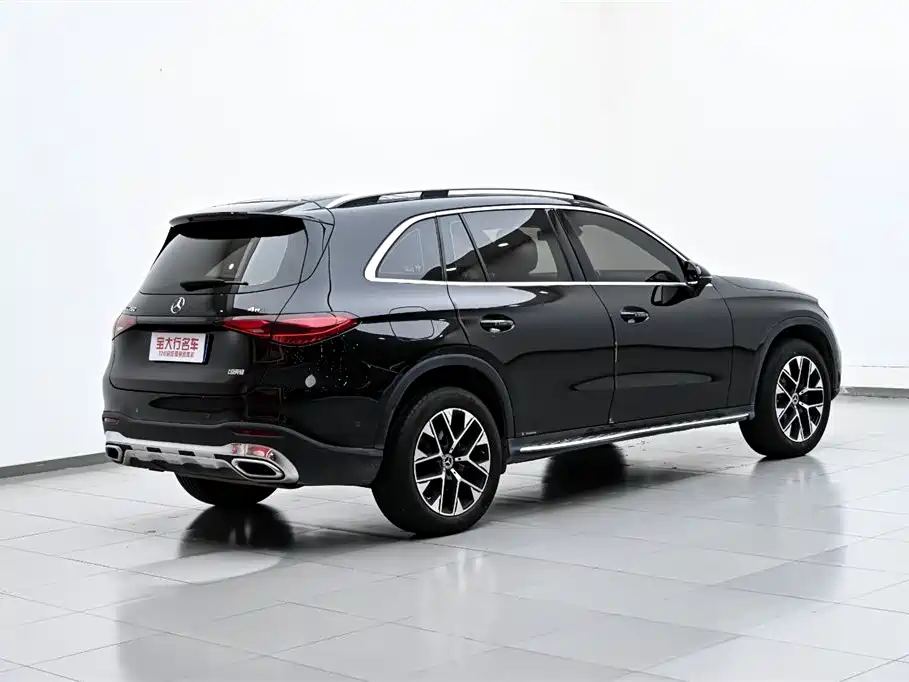 Mercedes-Benz GLC 2023