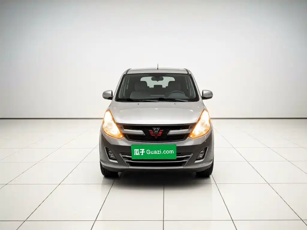 Wuling Rongguang V 2017 — фото 2