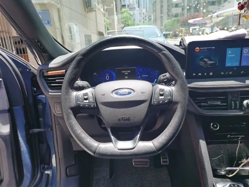 Ford Escape 2020 — фото 3