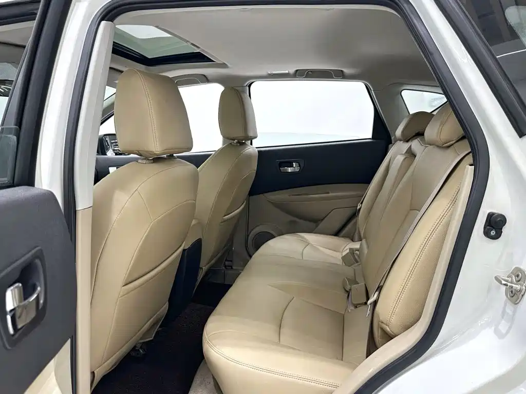 Nissan Qashqai 2015 — фото 9