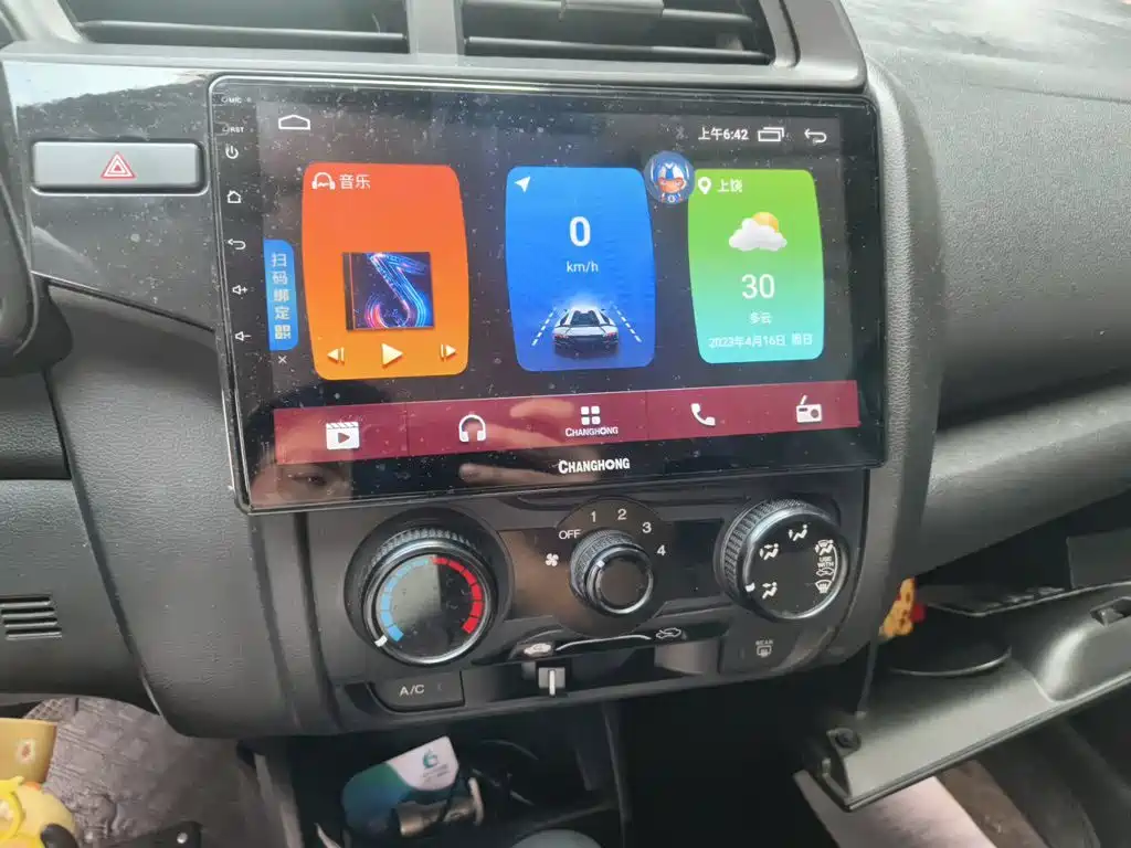 Honda Fit 2018 — фото 9