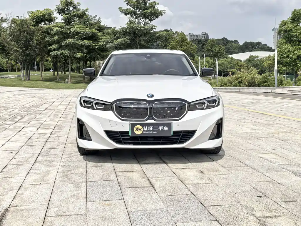 BMW i3 2024