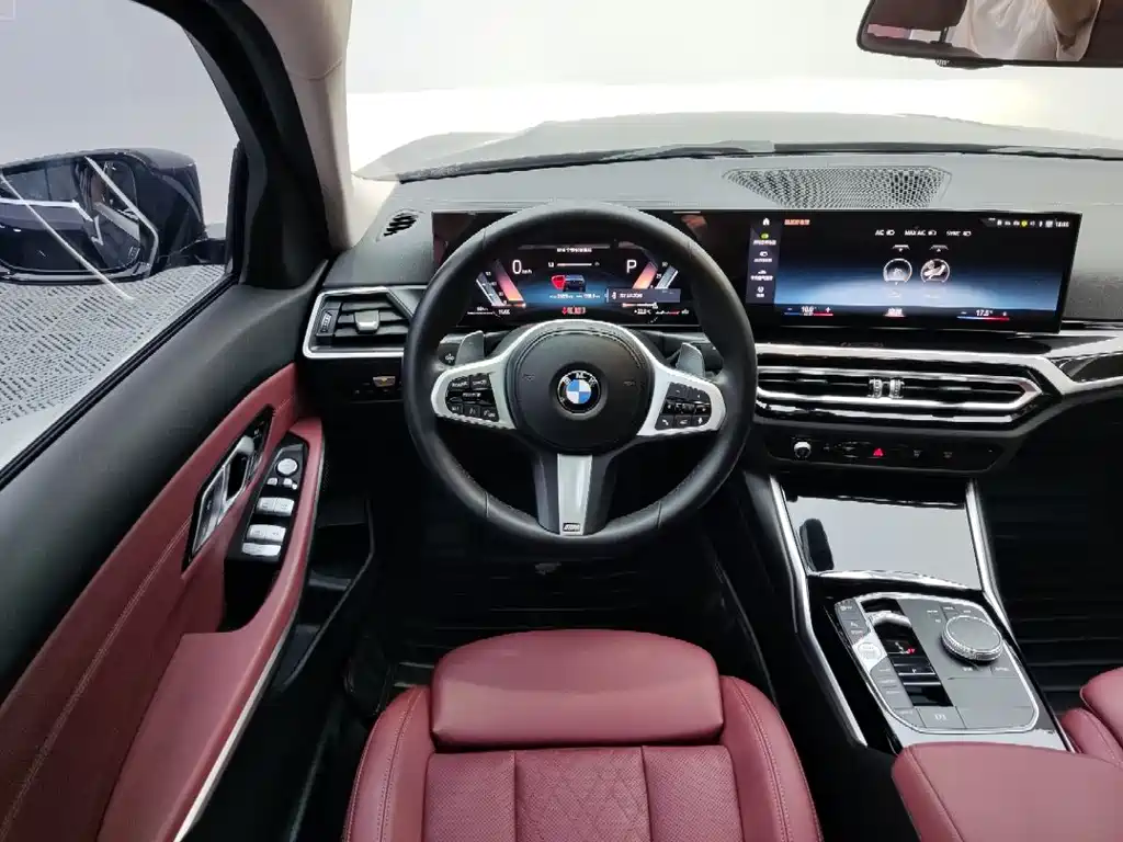 BMW 3 Series 2023 — фото 10