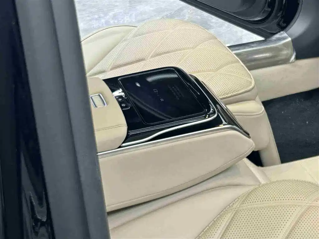 Mercedes-Benz S-Class 2024 — фото 12
