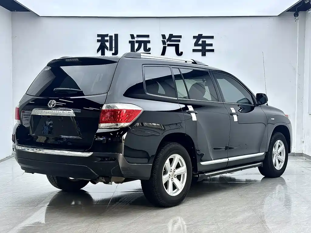 Toyota Highlander 2014 — фото 16