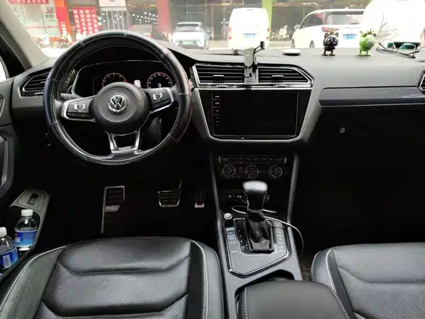 Volkswagen Tiguan L 2020