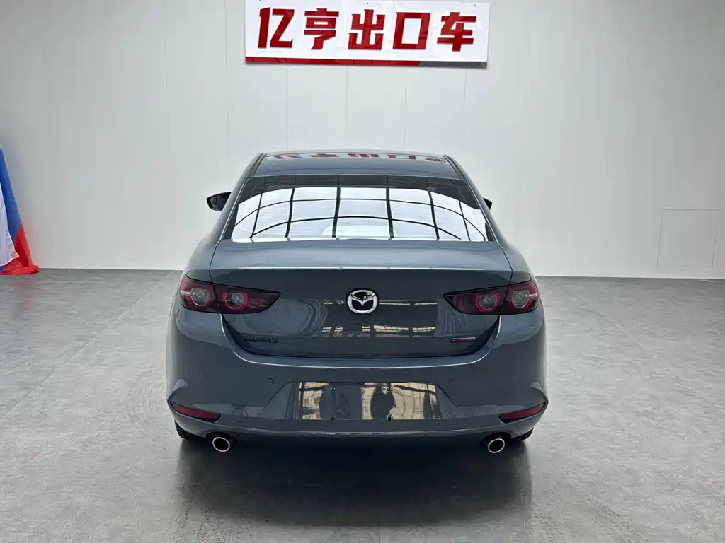 Mazda 3 Axela 2022 — фото 23