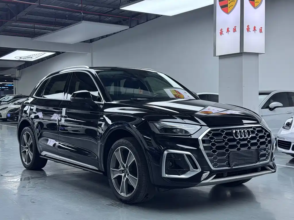 Audi Q5L 2022 — фото 3