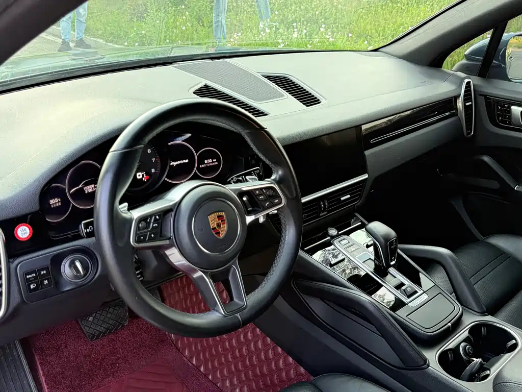 Porsche Cayenne 2018 — фото 10