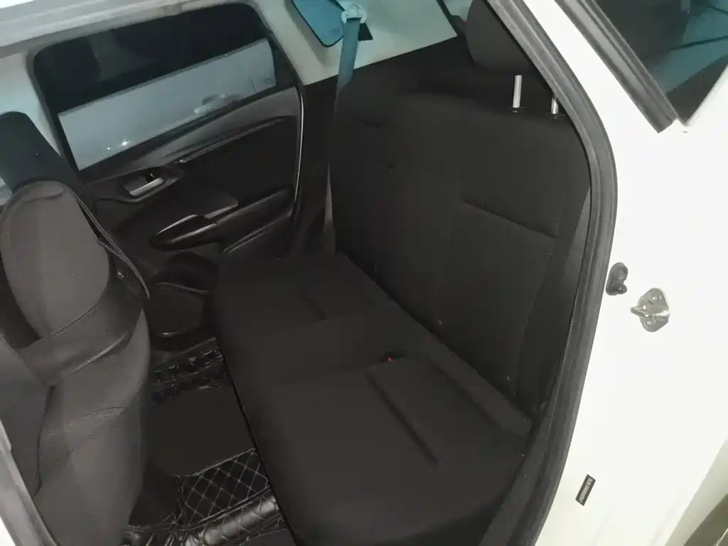 Honda Fit 2018 — фото 13