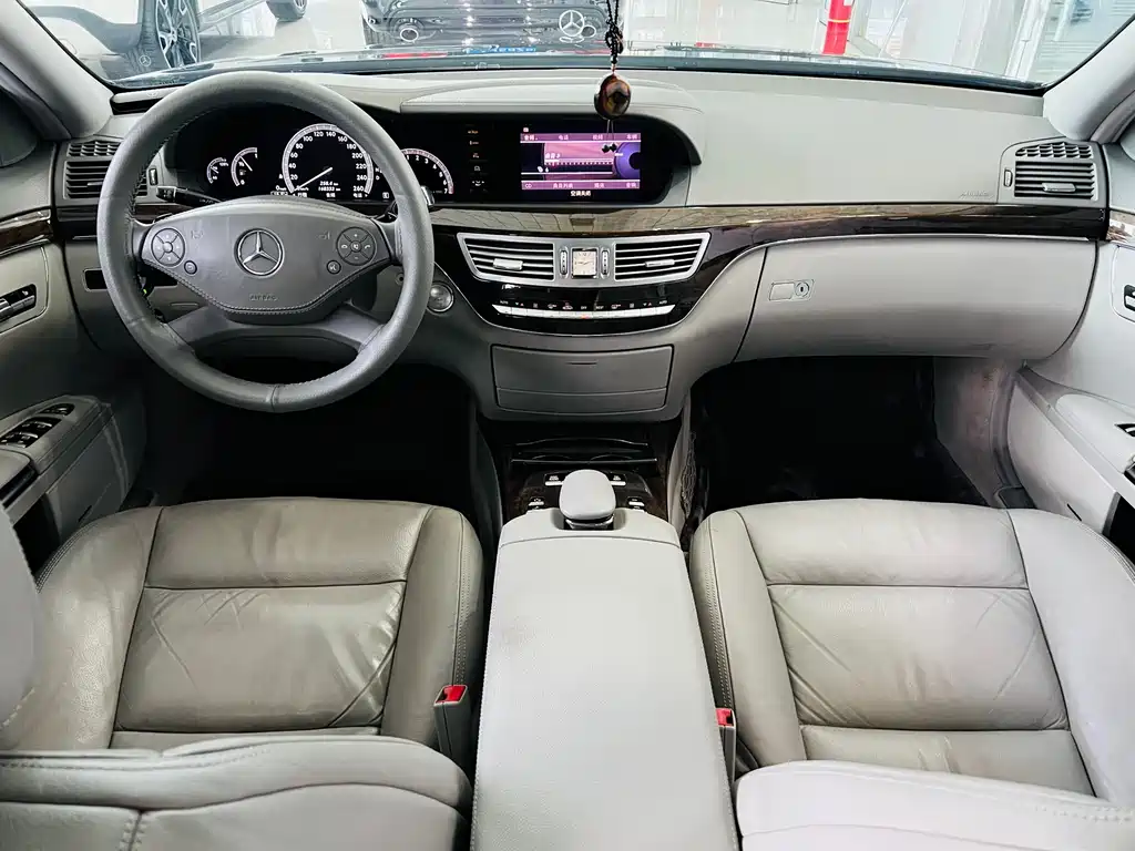 Mercedes-Benz S-Class 2011 — фото 12