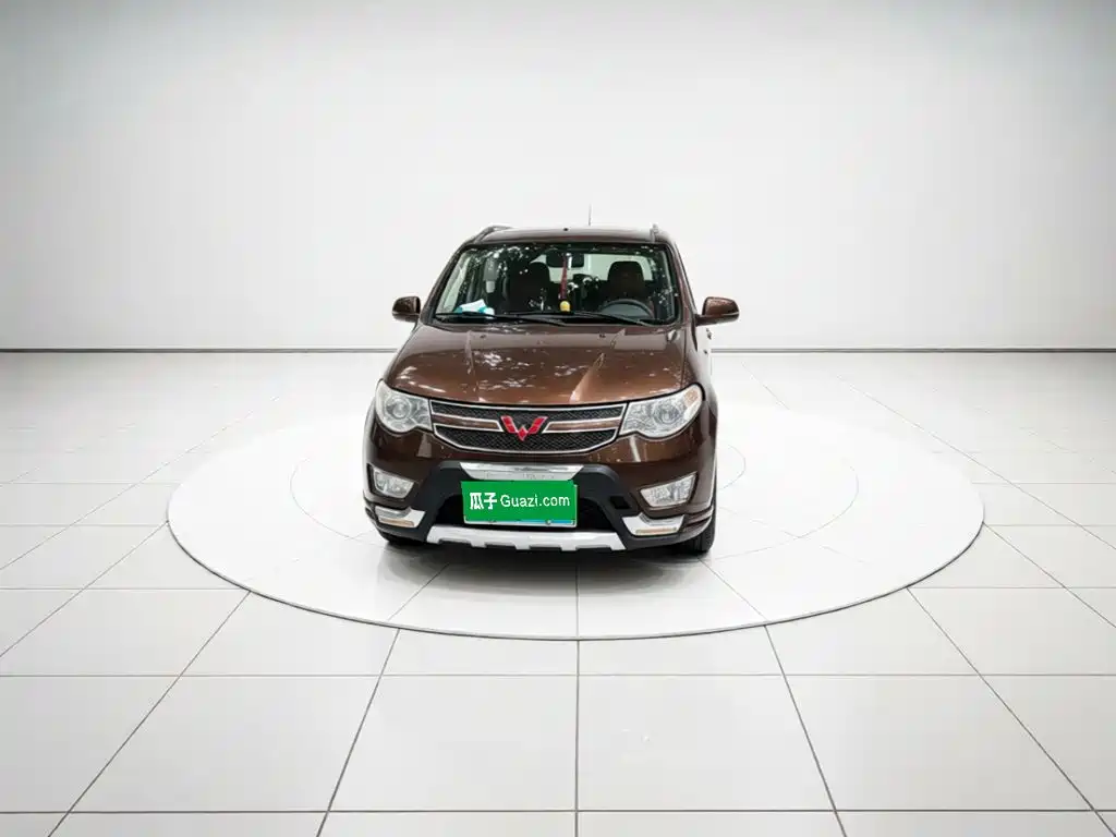 Wuling Hongguang 2016 — фото 2