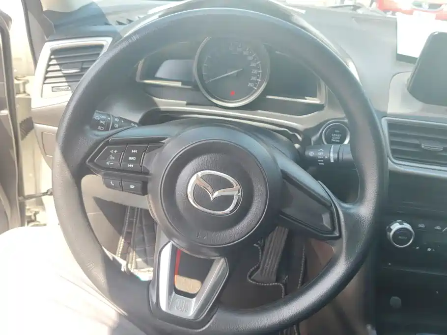 Mazda 3 Angkesela 2018 — фото 15