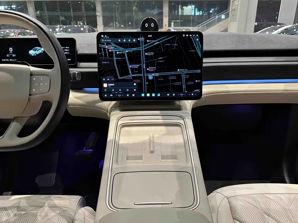 NIO EC6 2025 — фото 20