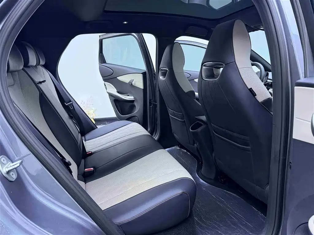 BYD Dolphin 2023 — фото 11