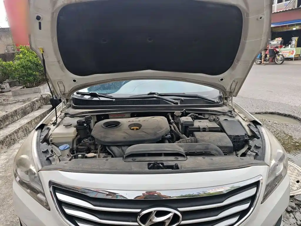 Hyundai Mistra 2015 — фото 16