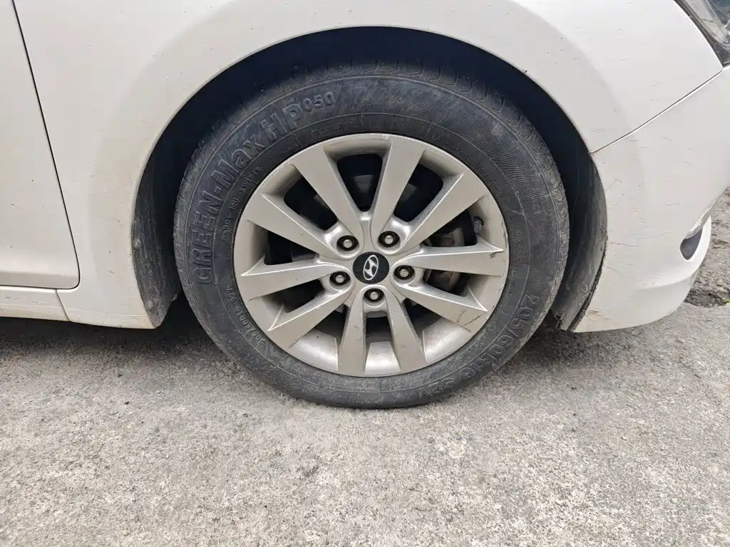 Hyundai Mistra 2015 — фото 26