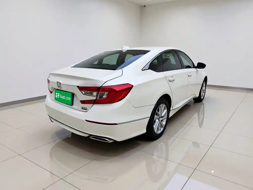 Honda Accord 2019 — фото 4
