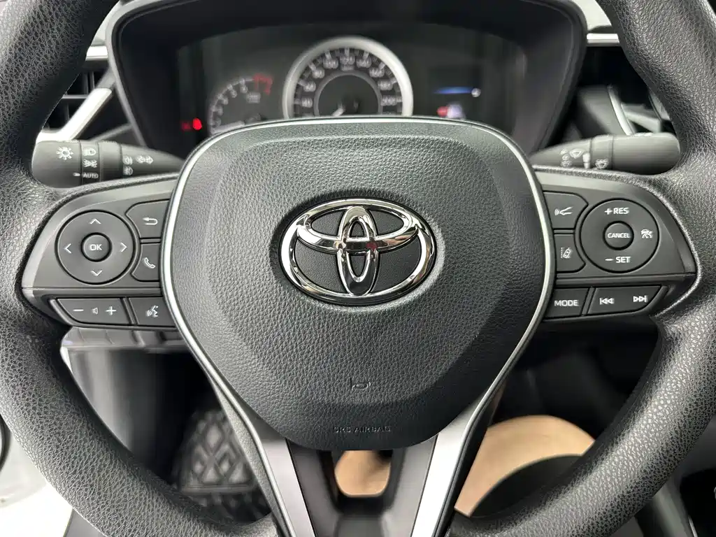 Toyota Corolla 2022 — фото 13