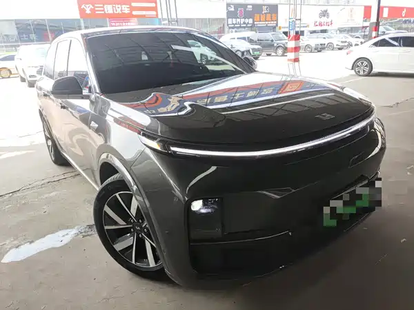 Li Auto L8 2023