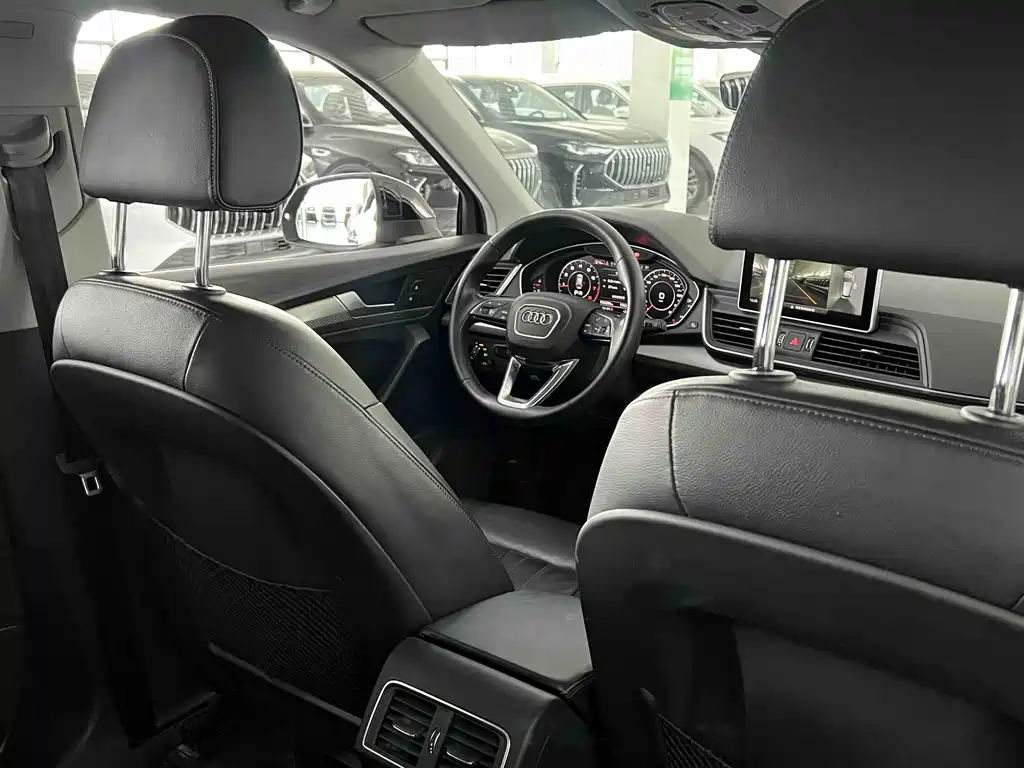 Audi Q5L 2021 — фото 22