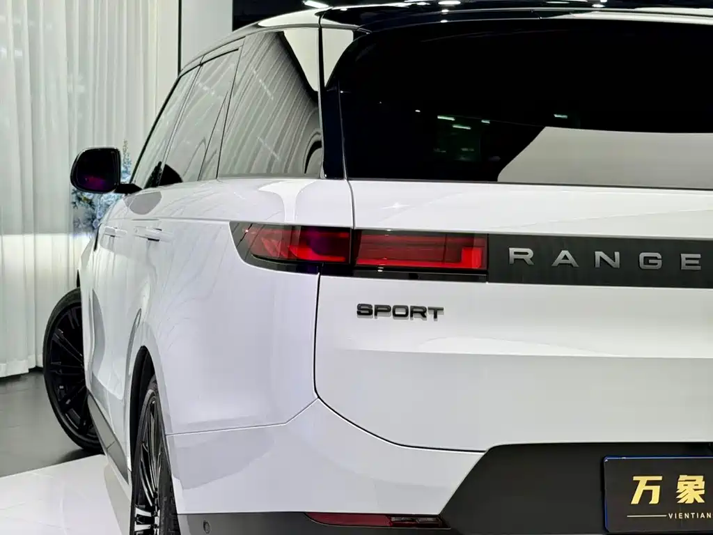 Land Rover Sport 2022 — фото 9