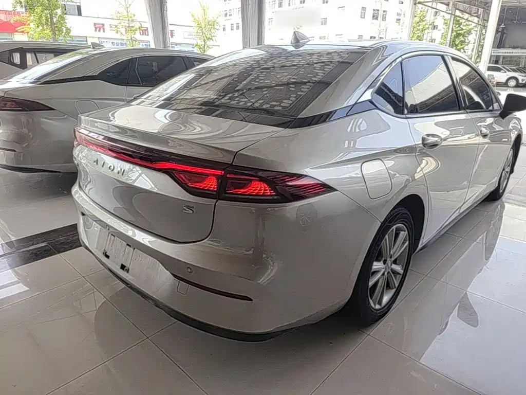 Aion S 2022