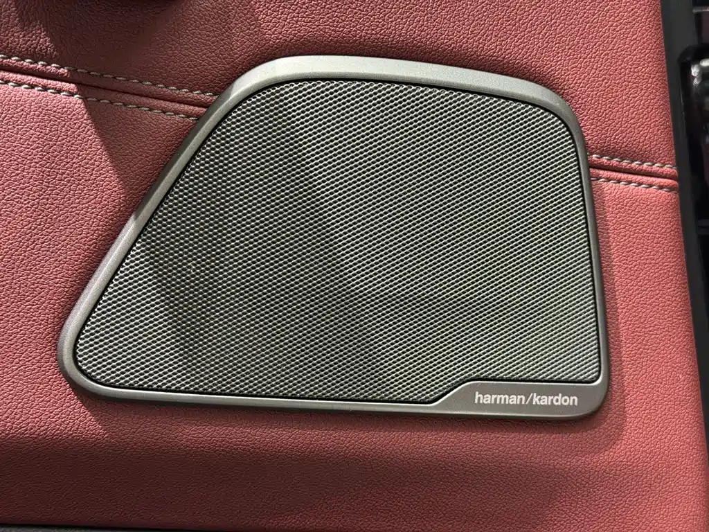 BMW 5 Series 2020 — фото 9